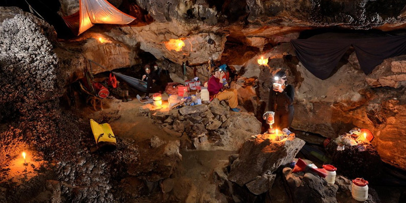 Third Cave Camp to School Hut